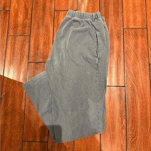 Brandy Melville straight led sweatpants